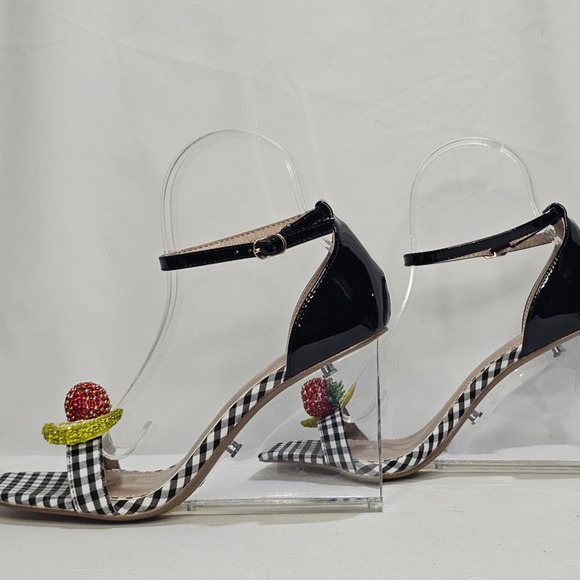 Betsey Johnson Women's Harlen Wedge Sandal Size 9 Black Multi NWT - Picture 1 of 8